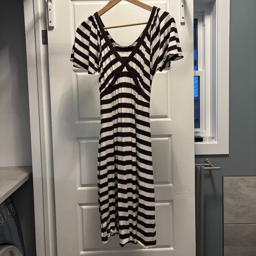 BCBGMaxAzria Brown & Cream V-Neck A-line Striped Dress Size Medium